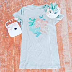 ♡𝕎𝕠𝕞𝕒𝕟'𝕤 𝕘𝕣𝕖𝕖𝕟 𝕗𝕝𝕠𝕣𝕒𝕝 𝕥𝕠𝕡♡